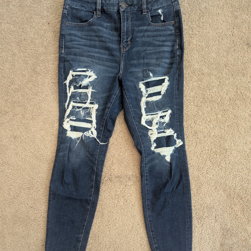 American Eagle Distressed Blue Jeans